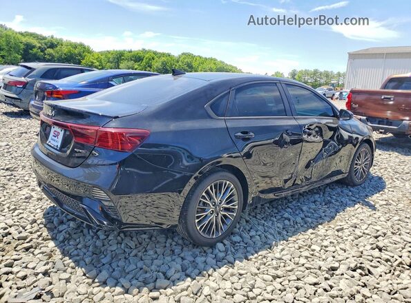 3KPF54AD9PE532417 2023 KIA FORTE Black Rear right