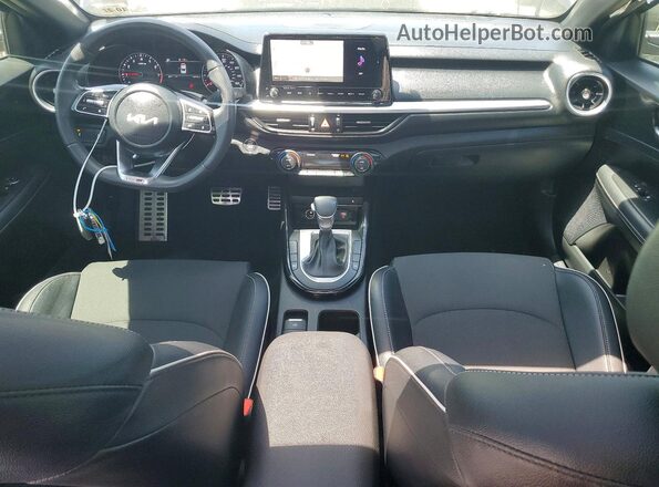 3KPF54AD9PE532417 2023 KIA FORTE Black Dashboard view
