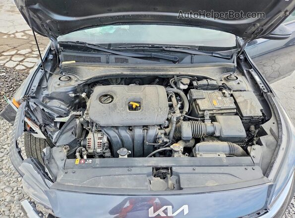 3KPF54AD9PE609089 2023 KIA FORTE Gray Vista interior trasera