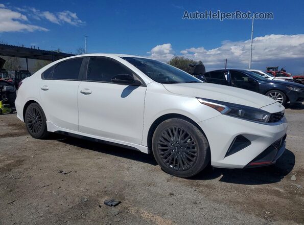 3KPF54AD9PE687159 2023 KIA FORTE White Delantero derecho
