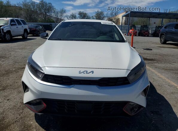 3KPF54AD9PE687159 2023 KIA FORTE White Vista frontal