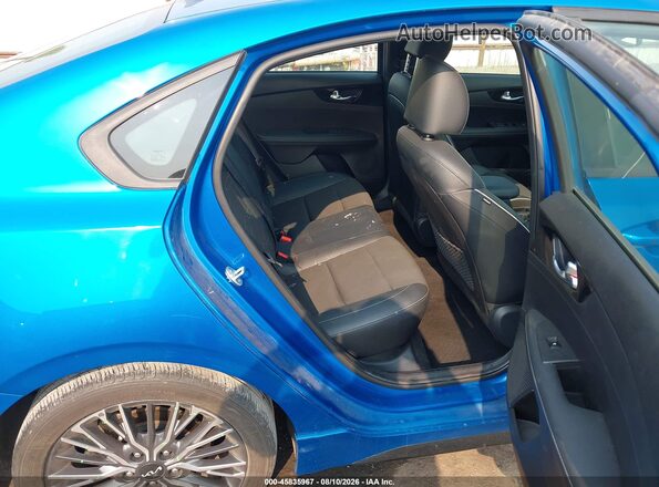 3KPF54AD9RE704559 2024 KIA FORTE Blue Вид наклейки з VIN-кодом