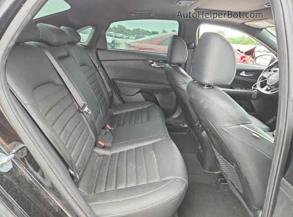 3KPF54ADXNE438477 2022 KIA FORTE Черный Вид задних сидений