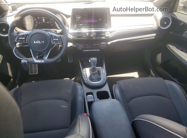 3KPF54ADXRE790660 2024 KIA FORTE Gray Dashboard view