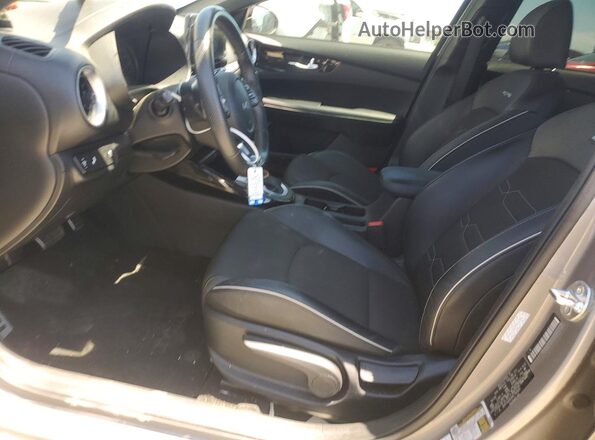 3KPF54ADXRE790660 2024 KIA FORTE Gray Front interior view