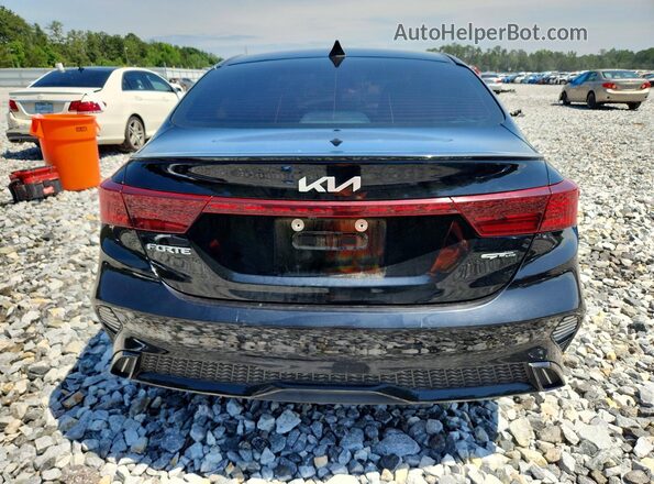 3KPF54ADXRE803536 2024 KIA FORTE Black Հետևի տեսք