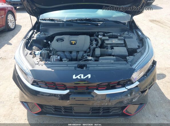 3KPF54ADXRE839419 2024 KIA FORTE Black Widok z tyłu