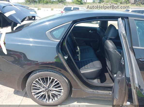 3KPF54ADXRE839419 2024 KIA FORTE Black Widok naklejki z numerem VIN