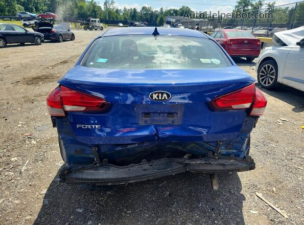 3KPFK4A70HE076523 2017 KIA FORTE Blue Вид ззаду