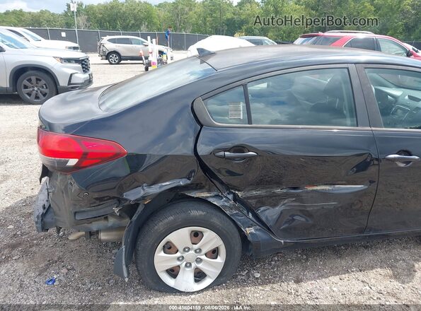 3KPFK4A70HE080457 2017 KIA FORTE Black Front view