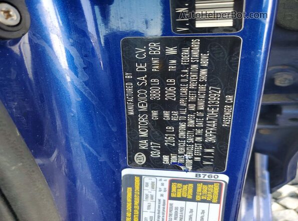 3KPFK4A70HE139927 2017 KIA FORTE Blue Vista del compartimento del motor