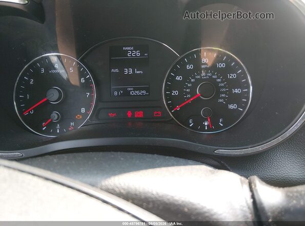 3KPFK4A70JE183769 2018 KIA FORTE White Vista de los asientos traseros
