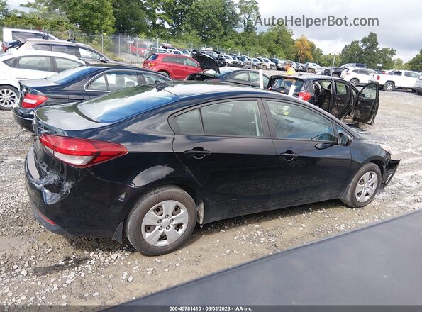 3KPFK4A71HE096120 2017 KIA FORTE Black Rear interior view