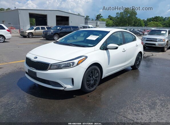 3KPFK4A71HE120108 2017 KIA FORTE Белый Передняя левая четверть