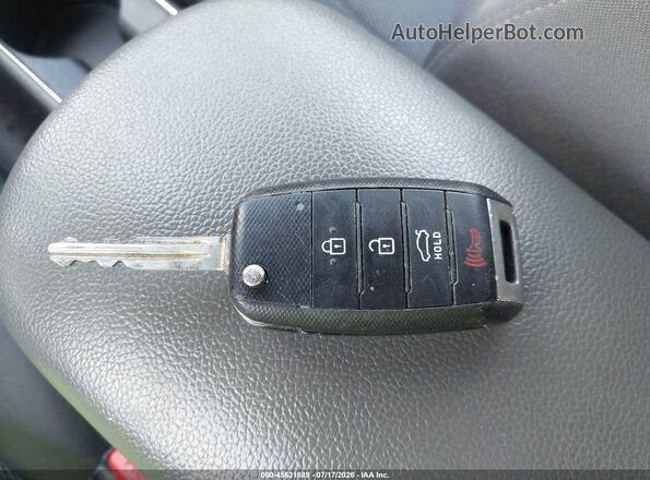 3KPFK4A71HE120108 2017 KIA FORTE Белый Вид панели приборов