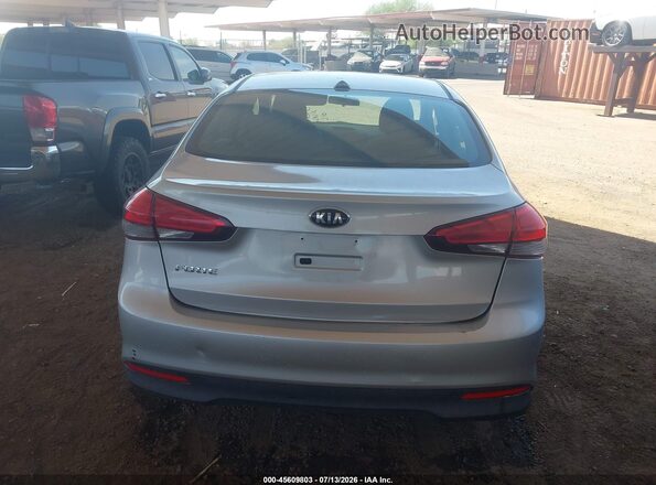 3KPFK4A71JE219226 2018 KIA FORTE Gray 