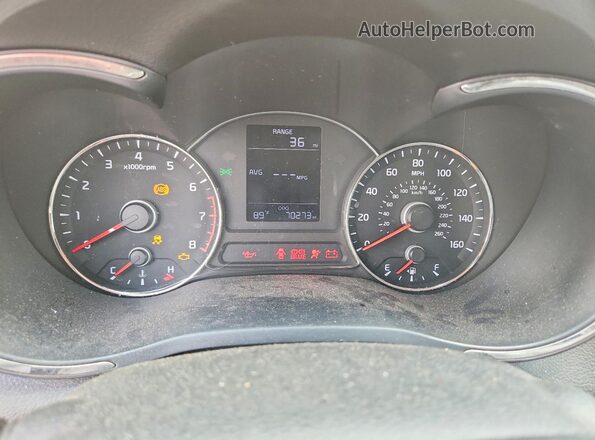 3KPFK4A72HE044656 2017 KIA FORTE Black Սարքավորումների վահանակի տեսք