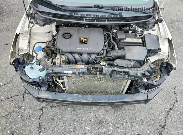 3KPFK4A72HE054541 2017 KIA FORTE White Rear interior view
