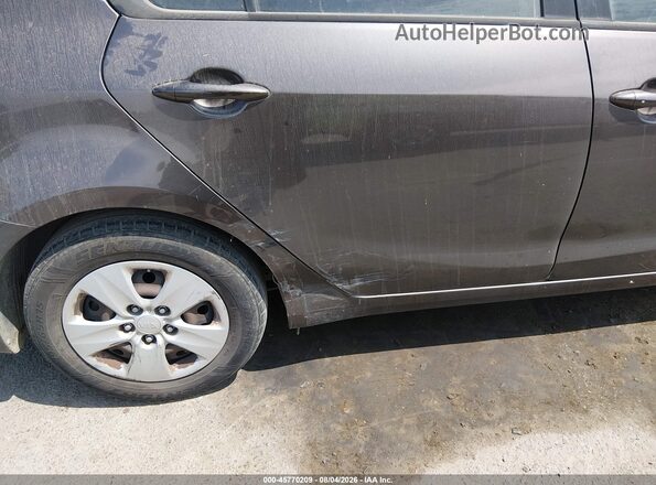 3KPFK4A72HE063501 2017 KIA FORTE Dark Brown Widok wnętrza 360 stopni