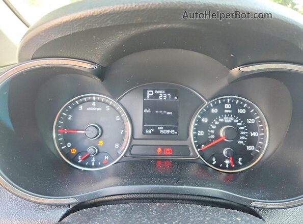 3KPFK4A72HE070657 2017 KIA FORTE White Вид щитка приладів
