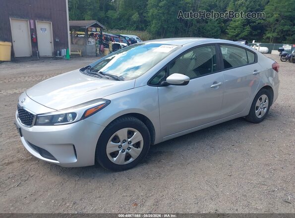 3KPFK4A72JE277894 2018 KIA FORTE Серебряный Передняя левая четверть