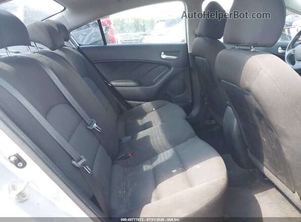 3KPFK4A73HE085474 2017 KIA FORTE Silver VIN կոդի պիտակի տեսք