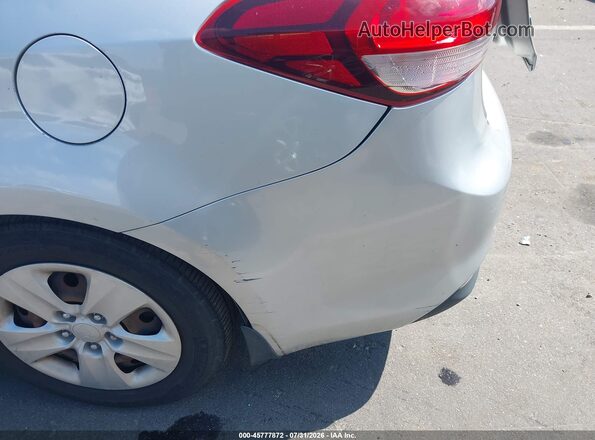 3KPFK4A73HE085474 2017 KIA FORTE Silver Սարքավորումների վահանակի տեսք