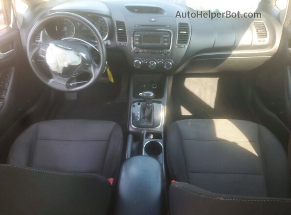 3KPFK4A73HE130848 2017 KIA FORTE Black Widok deski rozdzielczej