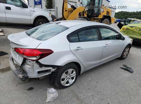 3KPFK4A73JE228204 2018 KIA FORTE Серебряный Задняя правая четверть