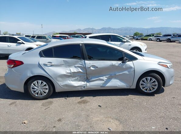 3KPFK4A74HE017779 2017 KIA FORTE Silver Rear interior view