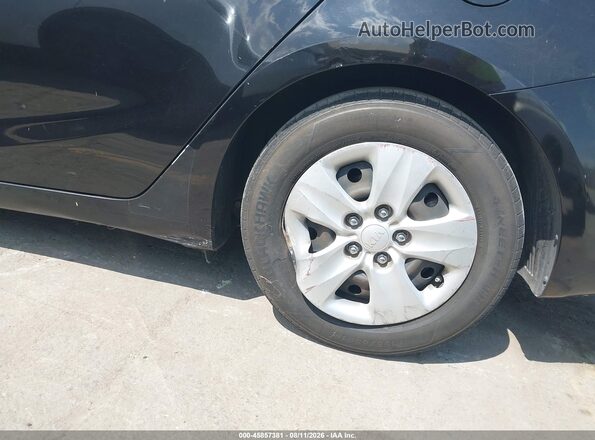 3KPFK4A74HE024375 2017 KIA FORTE Black Դիմացի տեսք