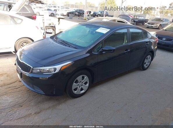 3KPFK4A74HE048966 2017 KIA FORTE Black Առջևի ձախ երեք քառորդ տեսարան