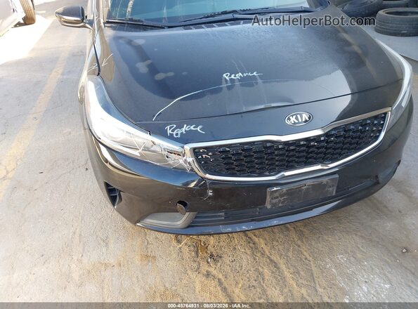 3KPFK4A74HE048966 2017 KIA FORTE Black Դիմացի տեսք