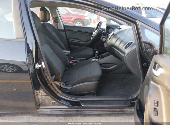 3KPFK4A74JE228339 2018 KIA FORTE Black Front interior view