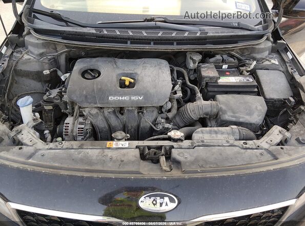 3KPFK4A74JE228339 2018 KIA FORTE Black Rear view