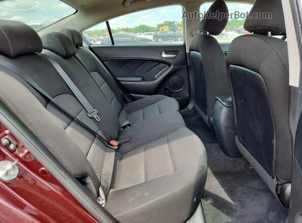 3KPFK4A74JE264046 2018 KIA FORTE Purple Widok tylnych siedzeń