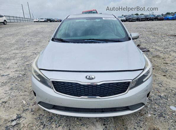 3KPFK4A75HE161034 2017 KIA FORTE Silver Вид спереду
