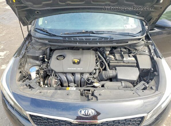 3KPFK4A76HE053635 2017 KIA FORTE Black Rear interior view