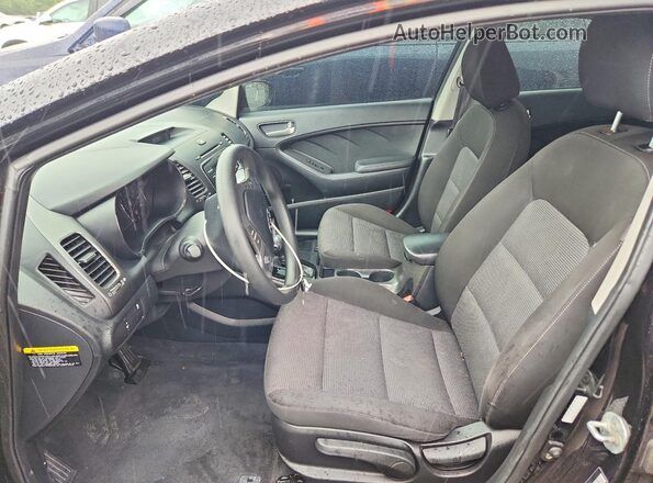 3KPFK4A76HE053635 2017 KIA FORTE Black Front interior view