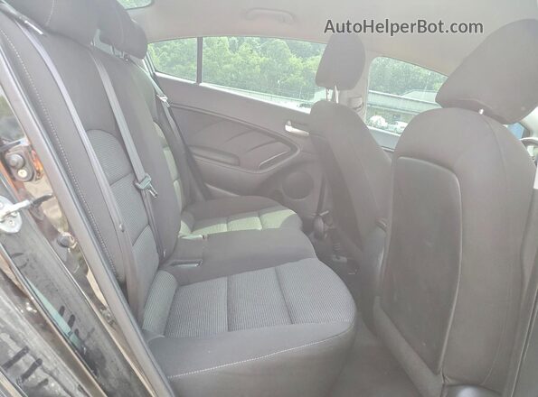 3KPFK4A76HE053635 2017 KIA FORTE Black Rear seats view
