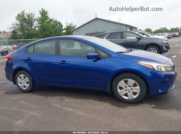 3KPFK4A76JE196607 2018 KIA FORTE Blue Widok wnętrza z tyłu