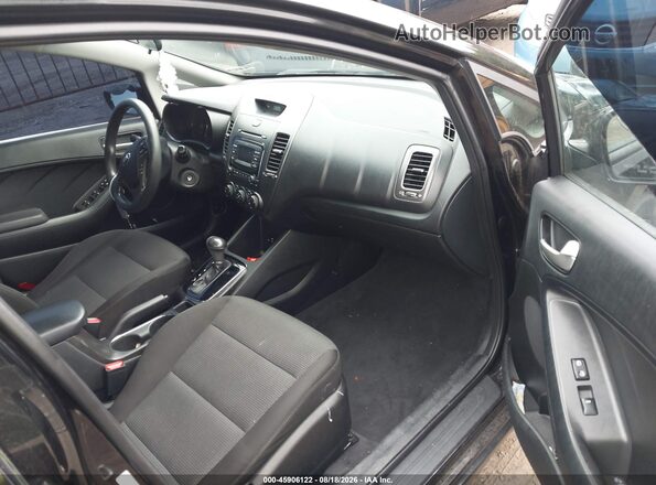 3KPFK4A76JE222638 2018 KIA FORTE Black Vista interior delantera