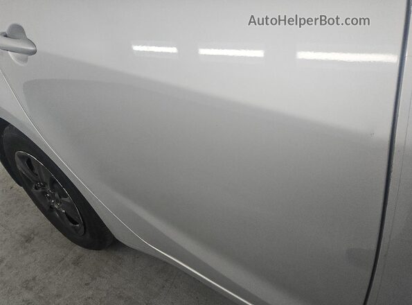 3KPFK4A76JE230710 2018 KIA FORTE Серебряный 