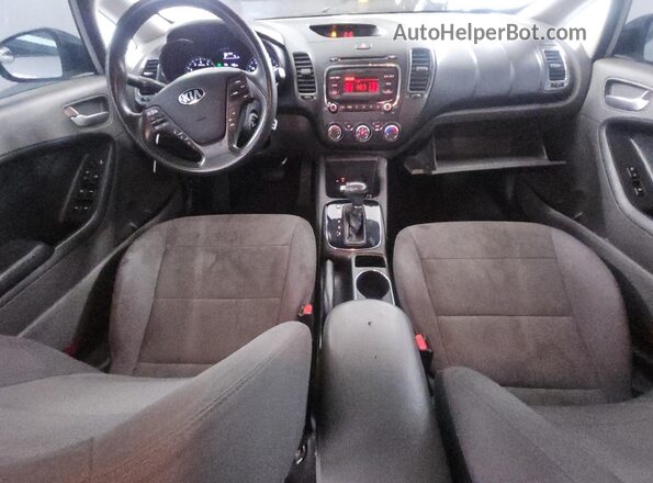 3KPFK4A76JE230710 2018 KIA FORTE Серебряный 