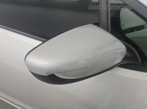 3KPFK4A76JE230710 2018 KIA FORTE Серебряный 
