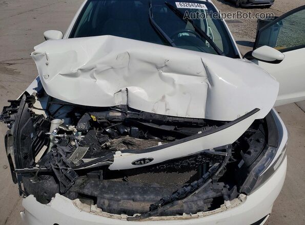 3KPFK4A77HE012351 2017 KIA FORTE White Սալոնի հետևի տեսք