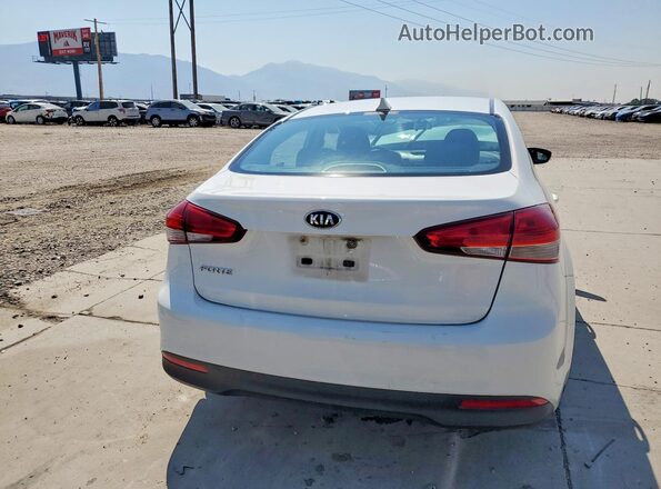 3KPFK4A77HE012351 2017 KIA FORTE White Հետևի տեսք
