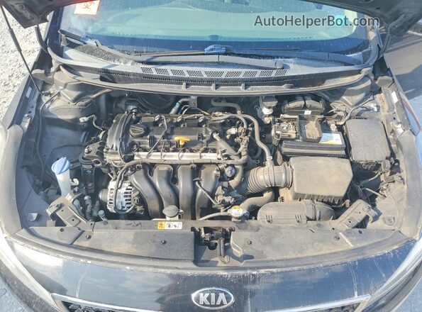3KPFK4A77HE052266 2017 KIA FORTE Black Vista interior trasera