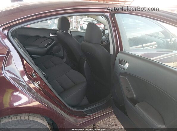 3KPFK4A77HE081671 2017 KIA FORTE Maroon Widok naklejki z numerem VIN