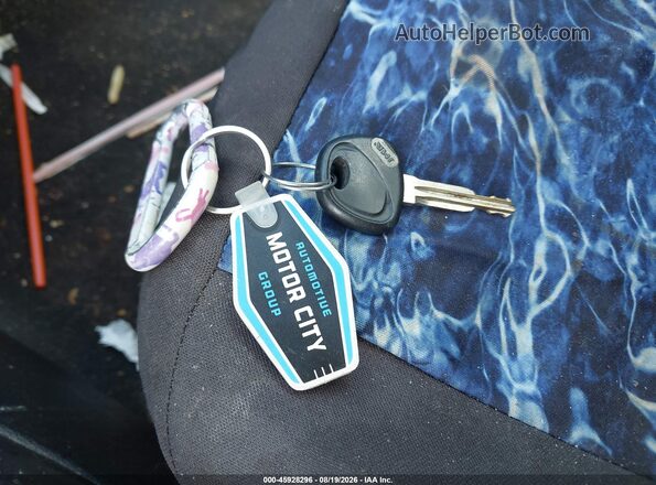 3KPFK4A77HE084506 2017 KIA FORTE Silver Vista del salpicadero